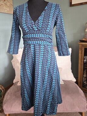 Patagonia Blue Leaf-Print V-Neck Wrap Dress